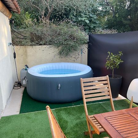 L'Escale Apartment Мерой Екстериор снимка