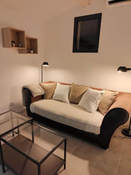 L'Escale Apartment Мерой Екстериор снимка