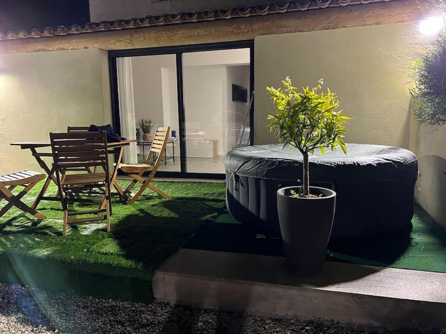 L'Escale Apartment Мерой Екстериор снимка