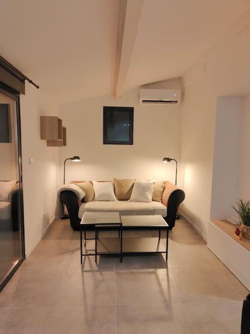 L'Escale Apartment Мерой Екстериор снимка