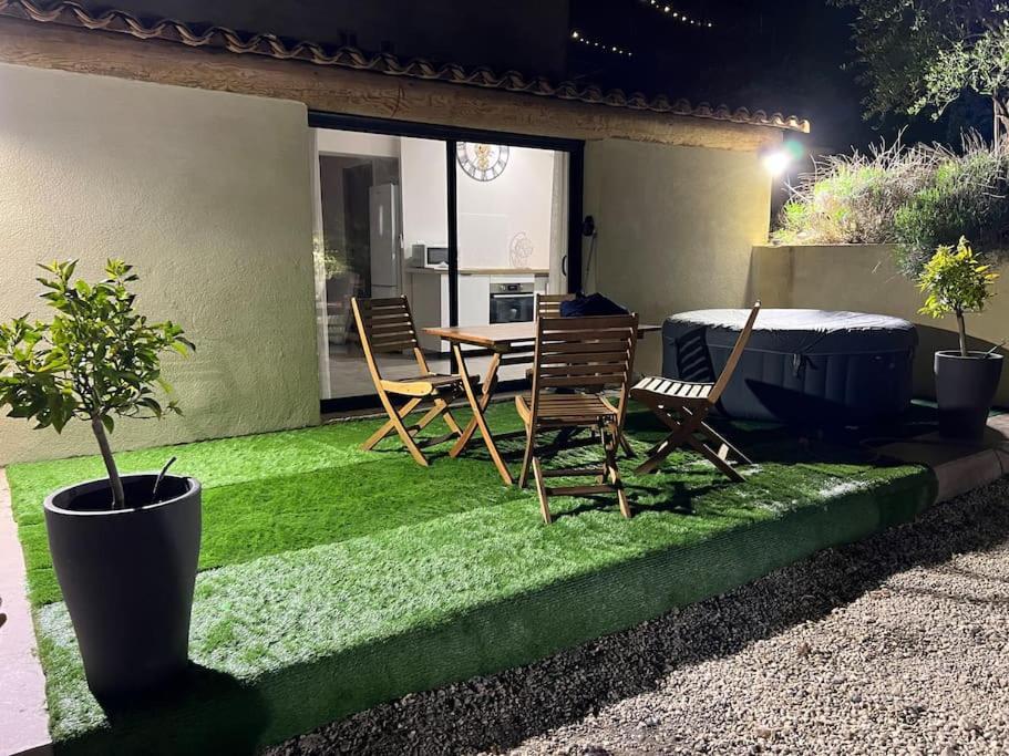 L'Escale Apartment Мерой Екстериор снимка